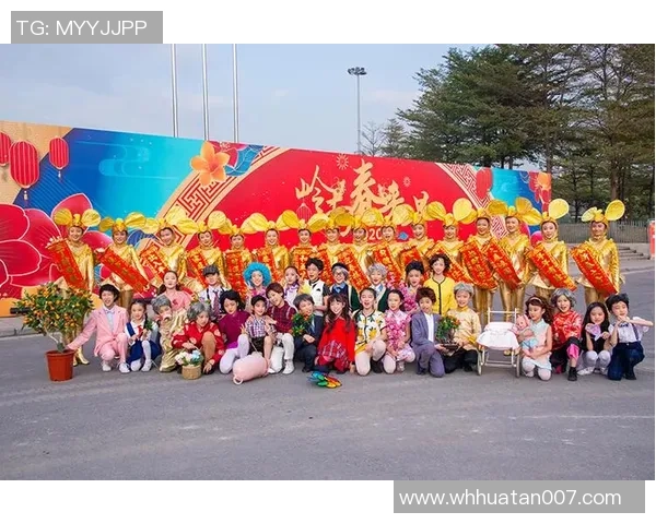 足球明星齐贺新春送祝福，传递温暖与喜悦共迎新的一年